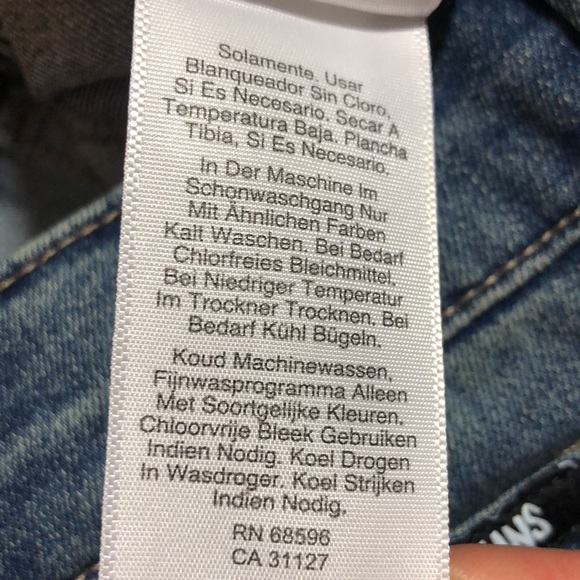 NWT DKNY High Rise  Shaping Skinny Jeans Size 10. - Picture 9 of 10